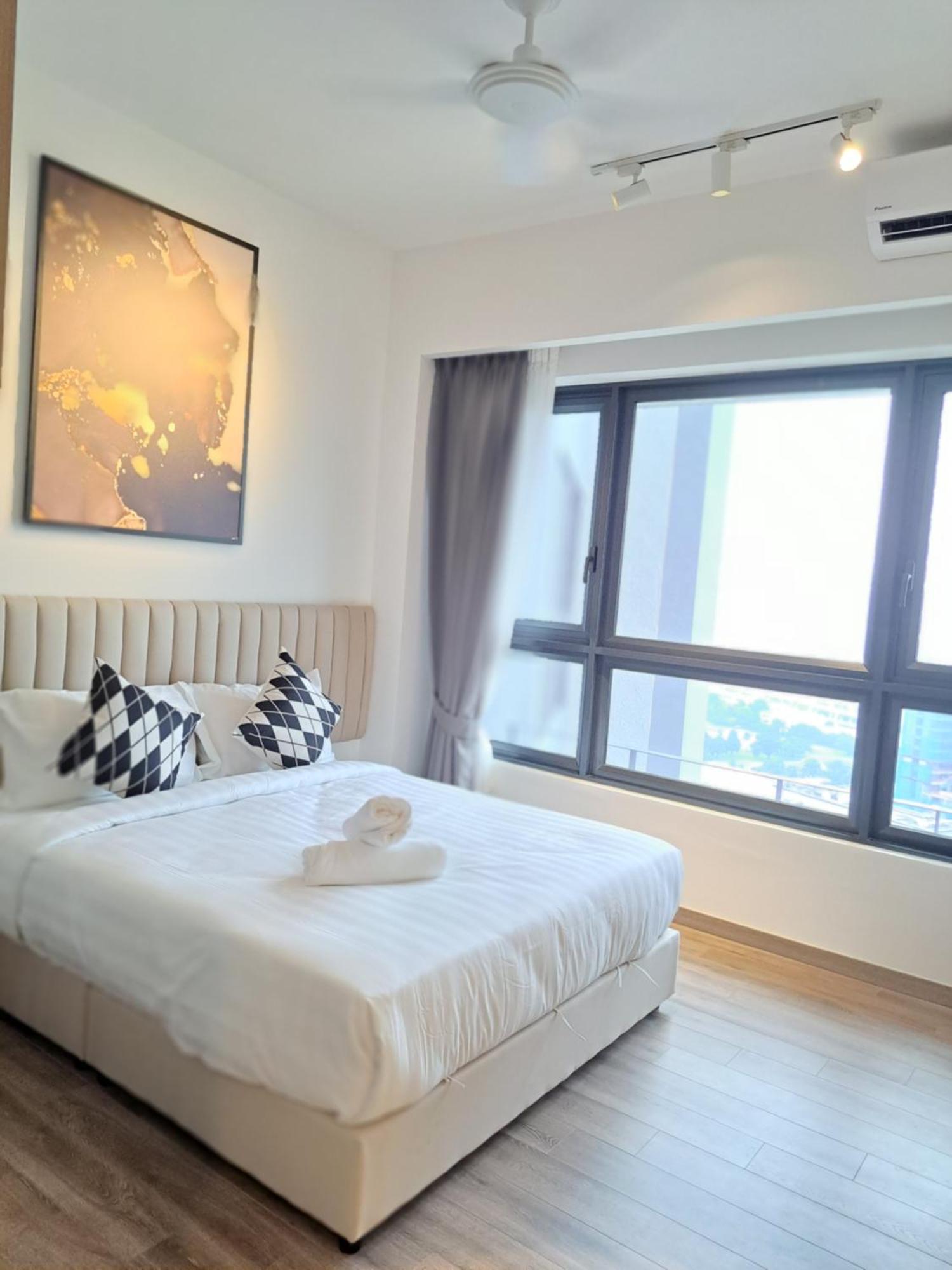 Agile Bukit Bintang Service Trx Kl Apartment
